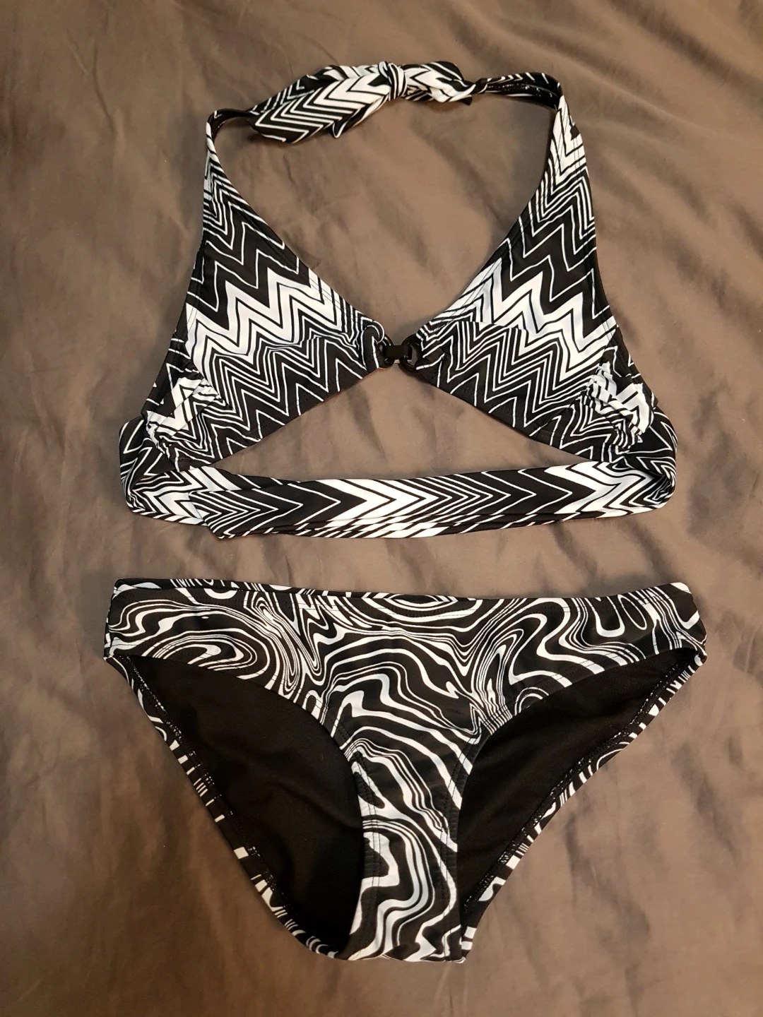 Old Navy Women's Bikini Swimsuit Black & White Print XS/P