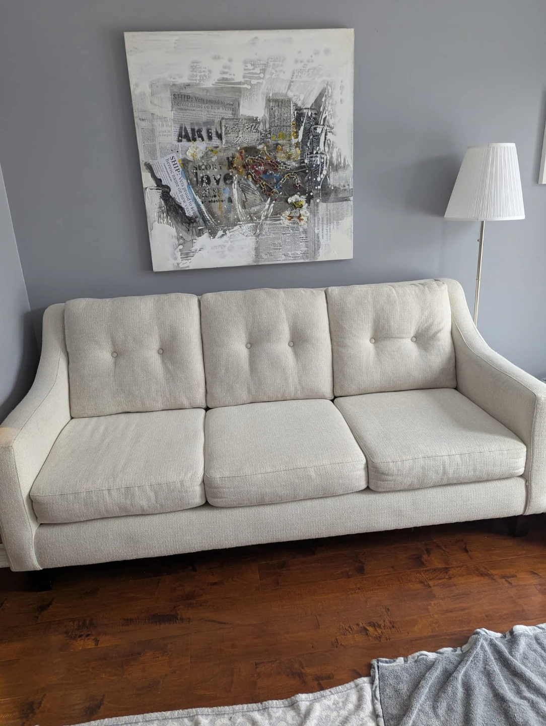 Cream coloured 3-seater sofa - photo 3
