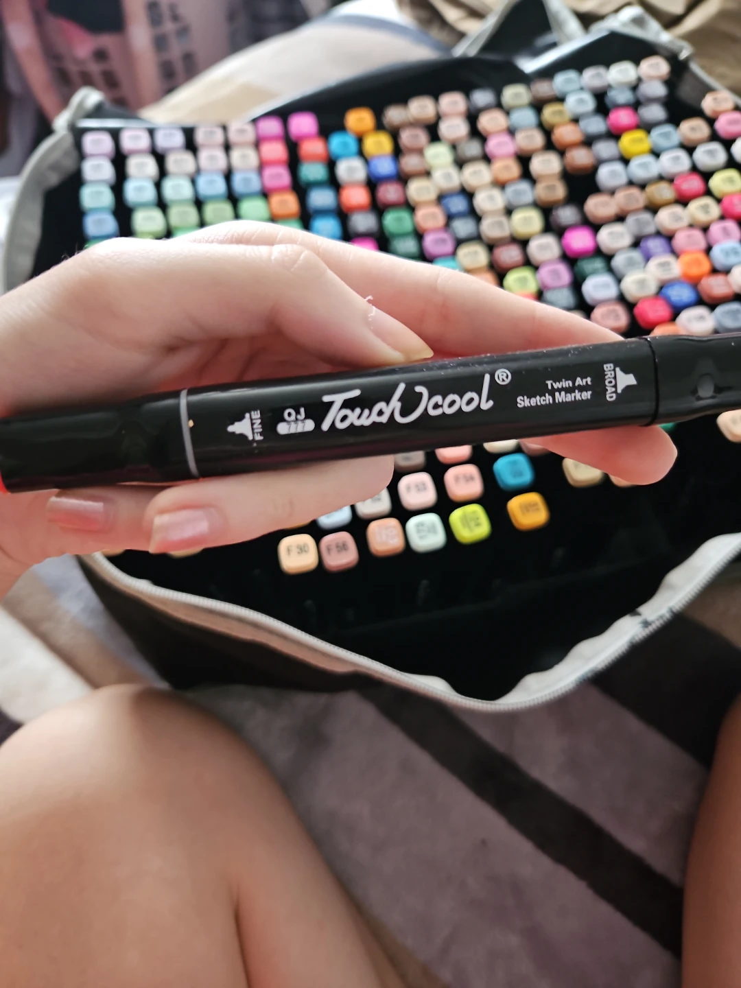 🎨 Large Alcohol Marker Set + Carry Case - photo 2