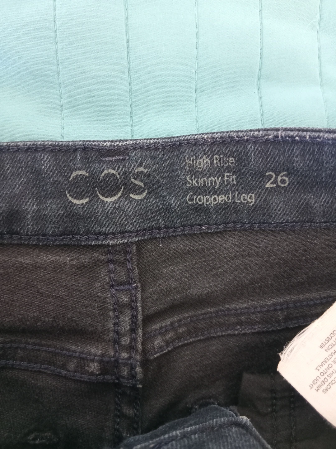 COS High Rise Skinny Fit Cropped Leg Jeans - Size 26 - photo 2