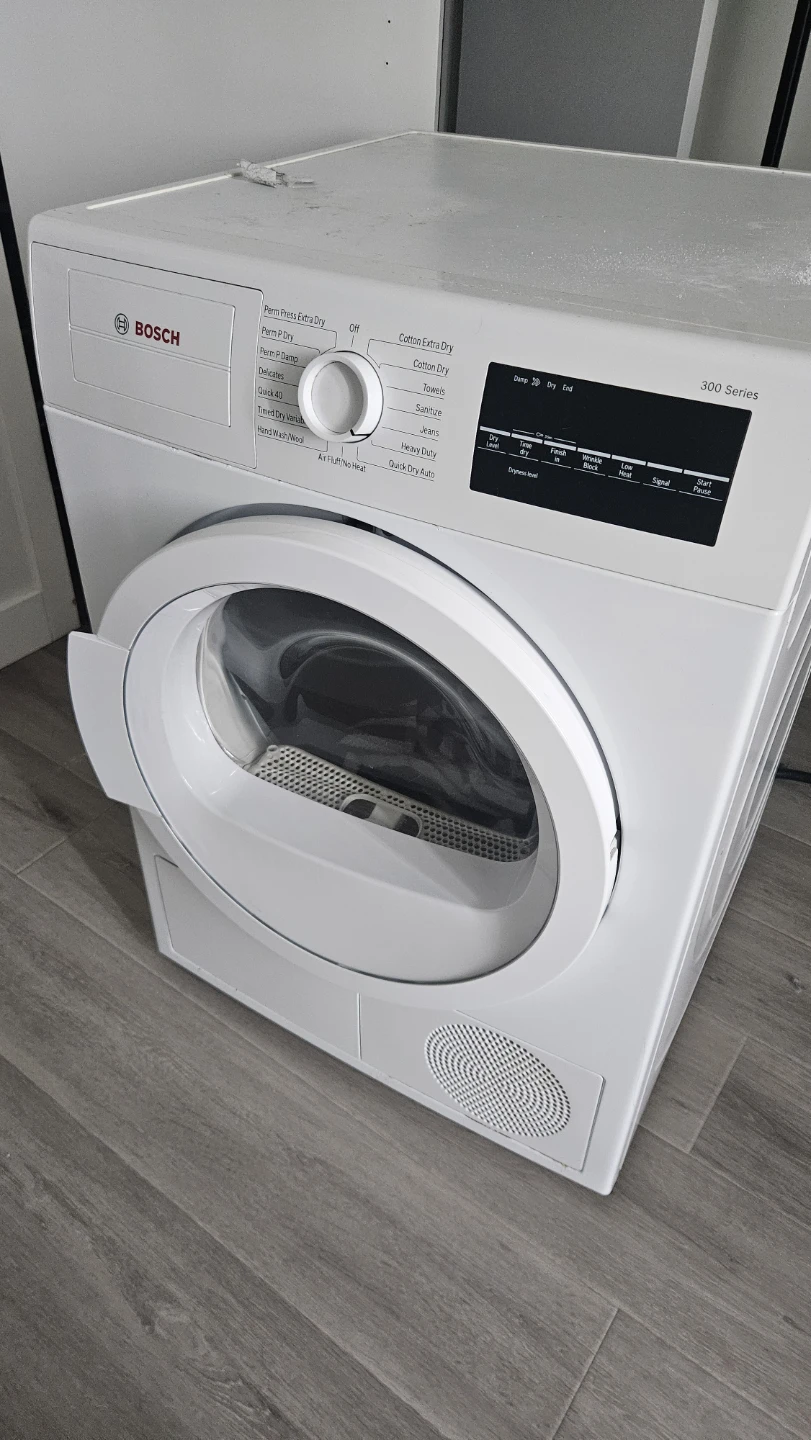 Bosch 300 Series Washer and Dryer Set