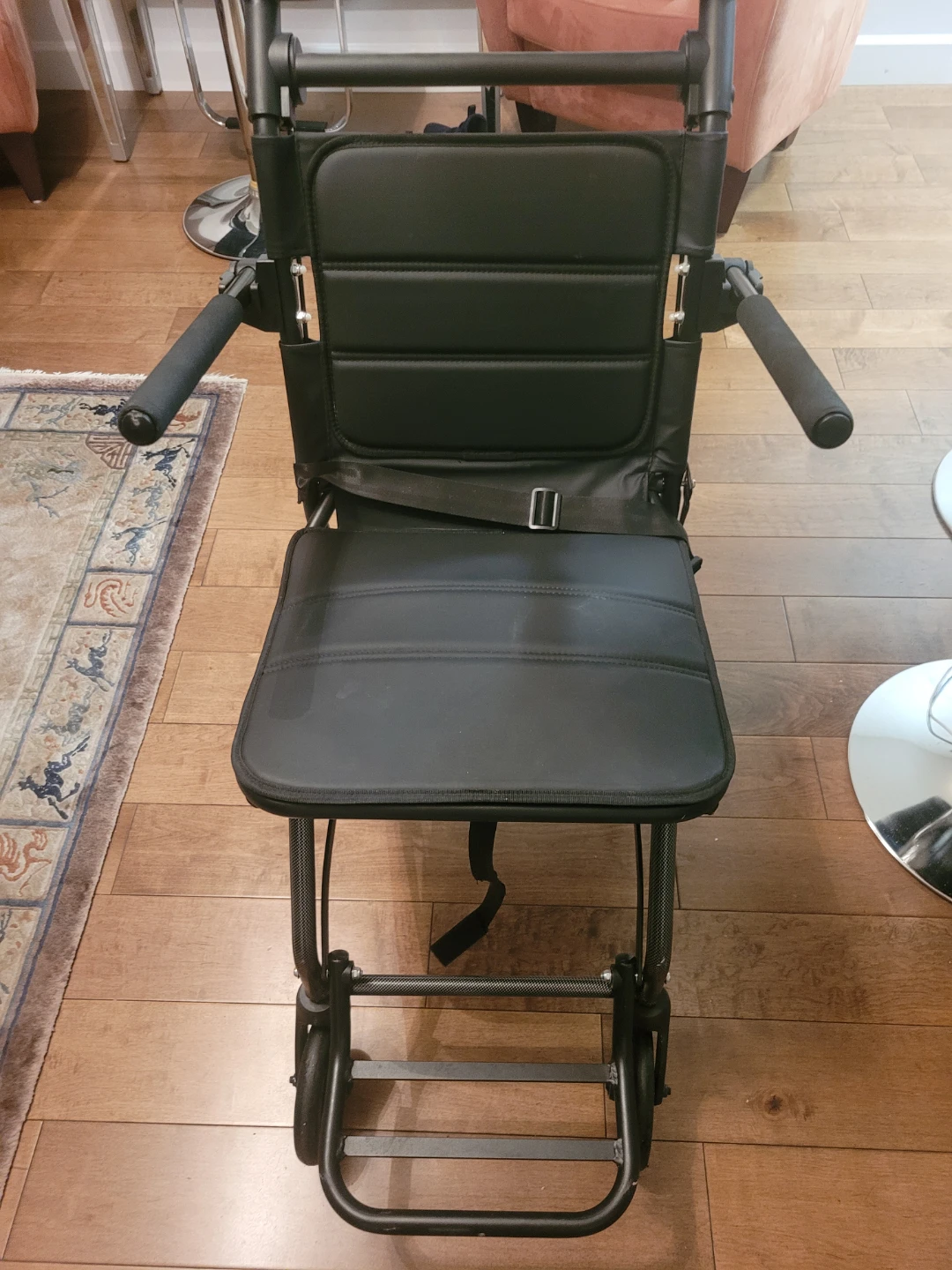 Foldable Transport Wheelchair - photo 2