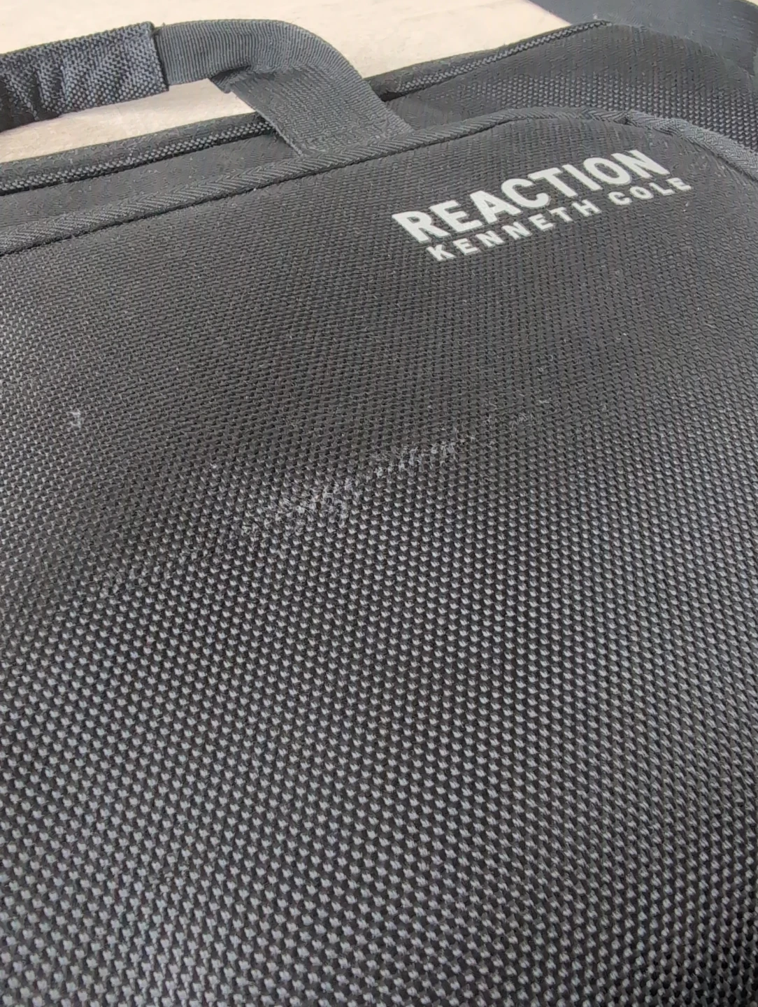 Kenneth Cole Reaction Black Laptop Bag - photo 2