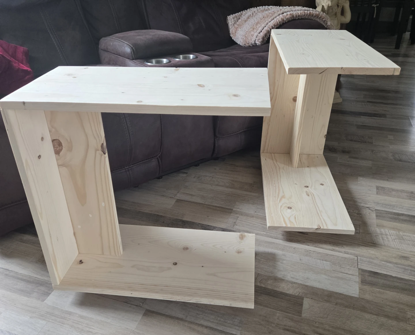 Pair of Pine C-Tables - photo 2