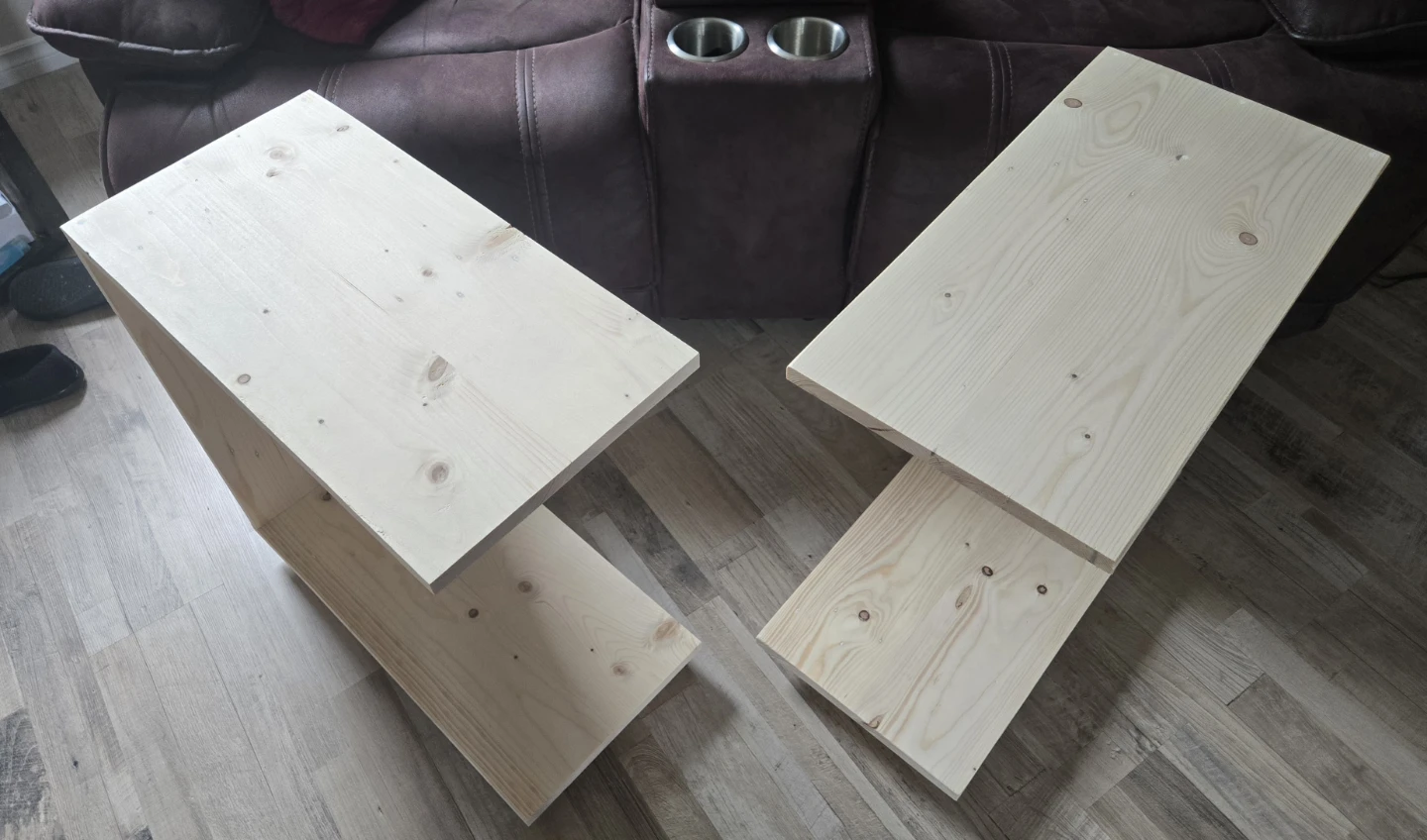 Pair of Pine C-Tables - photo 4
