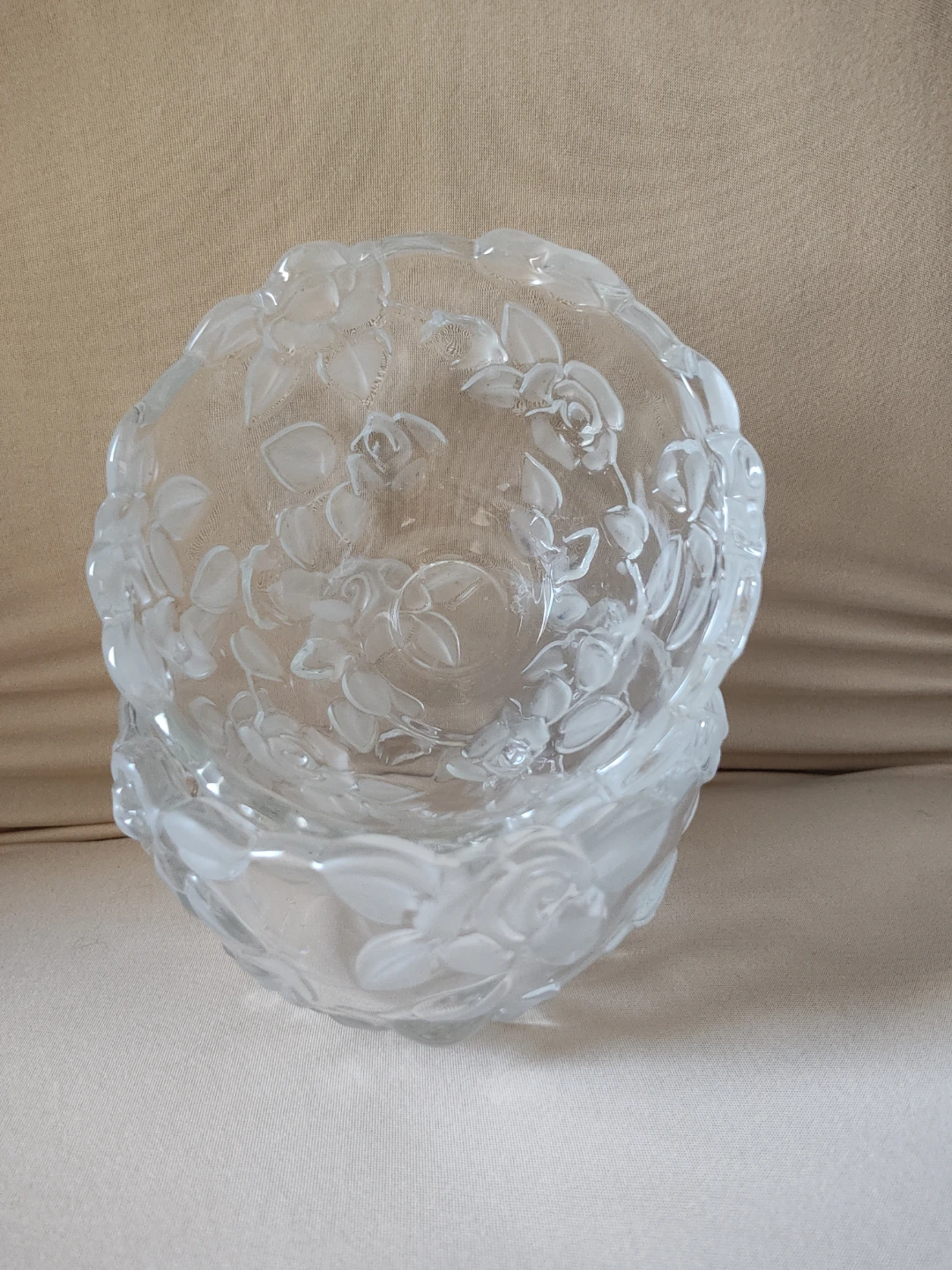 Glass Bowl with Rose Design - photo 3