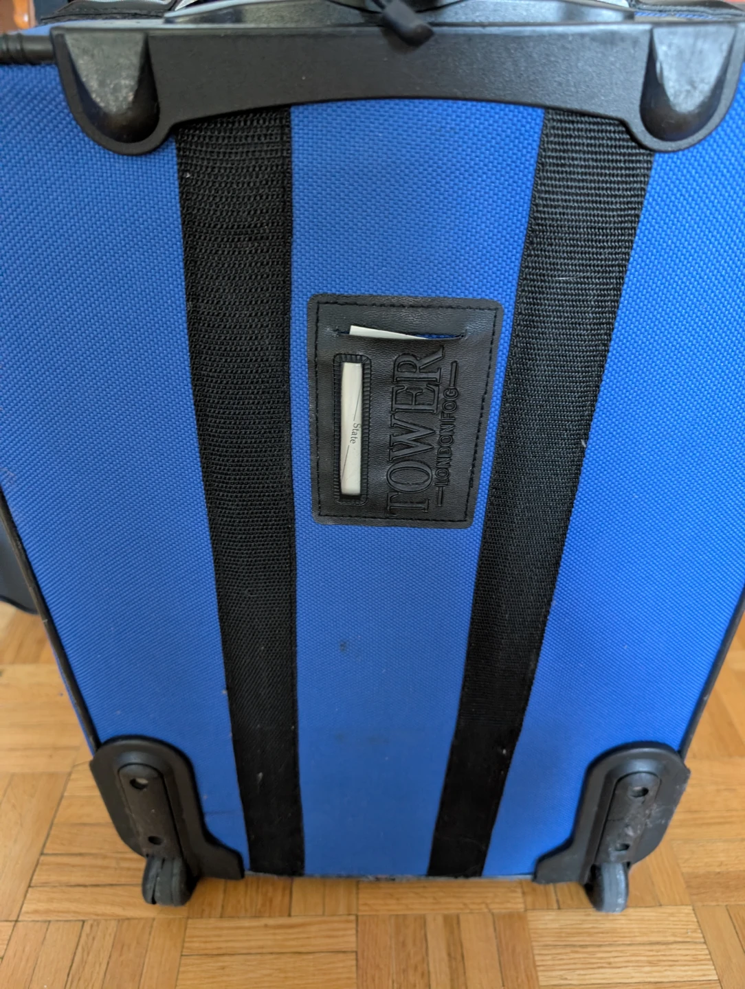 Tower London Fog Carry-On Suitcase - photo 2