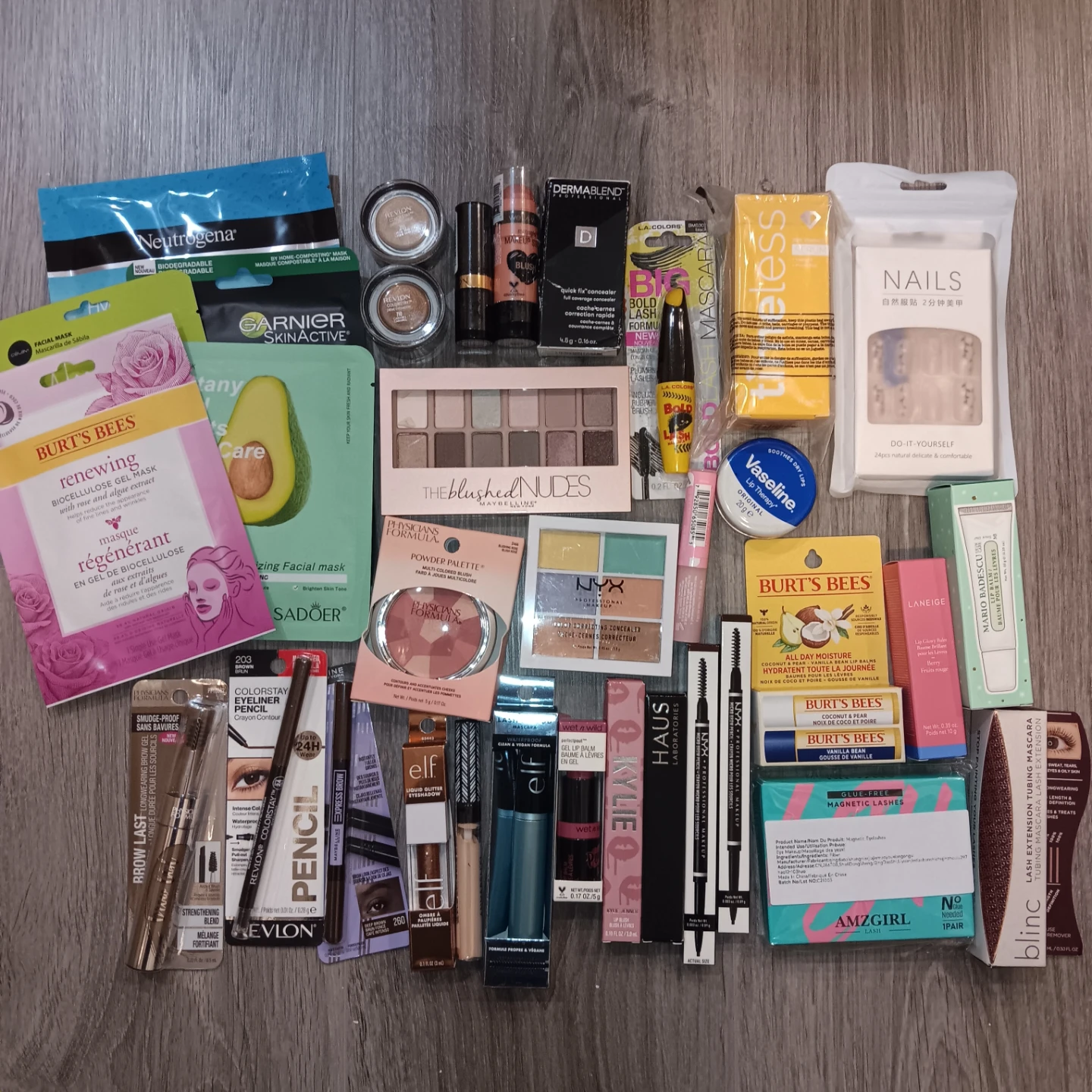 Assorted Makeup and Skincare Lot 2 (over 35 items)