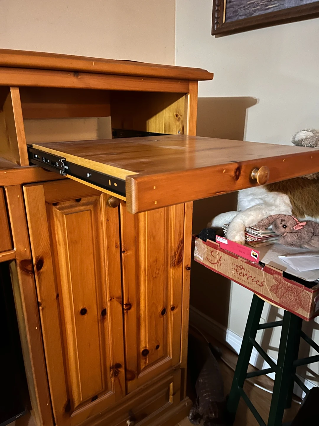 Custom Solid Wood Entertainment Unit with Pull-Out Shelf - photo 3