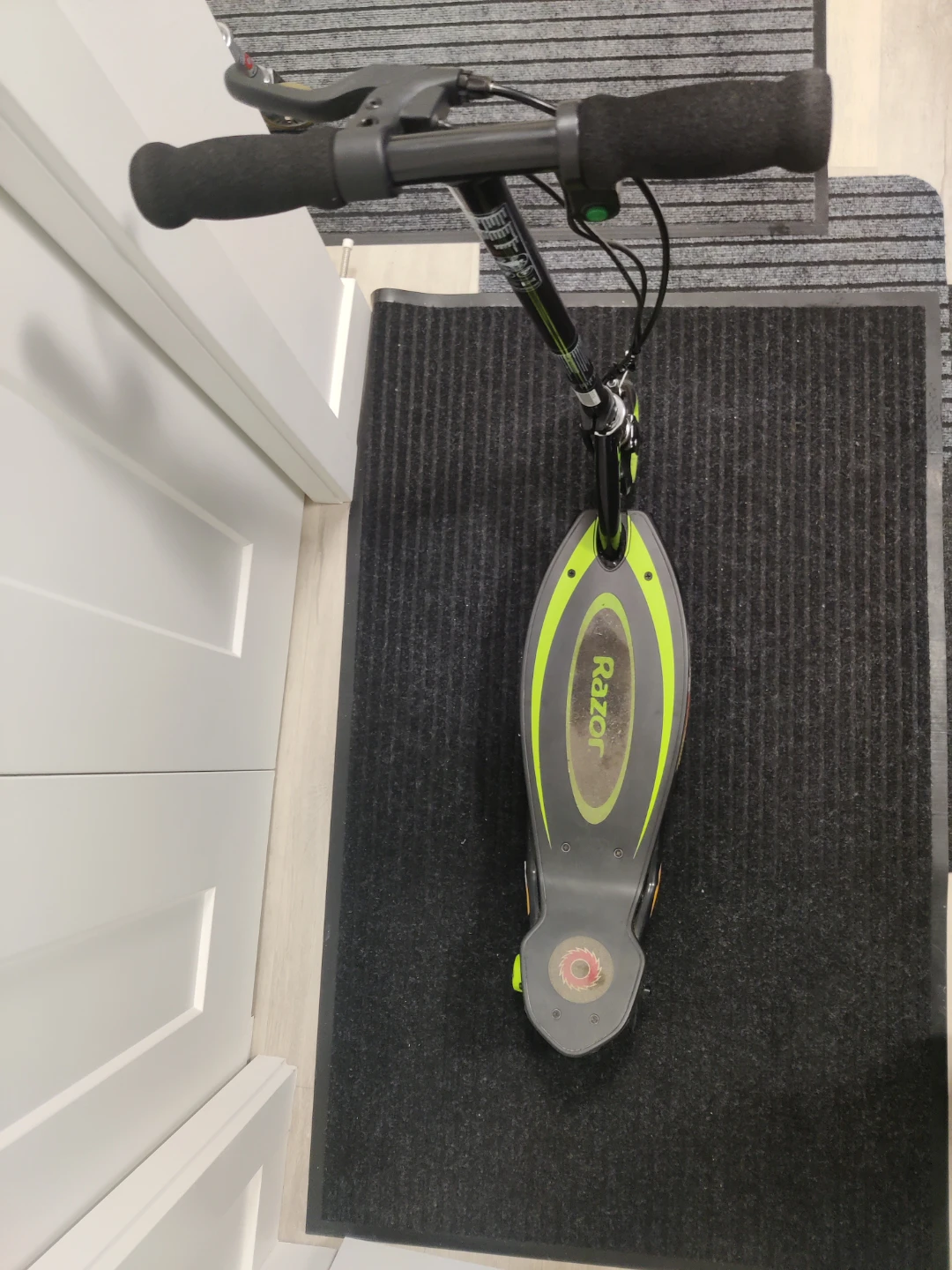 Razor Electric Scooter - photo 2