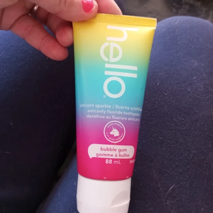 Hello Unicorn Sparkle Anticavity Fluoride Toothpaste