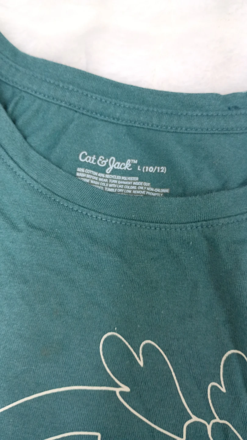 Cat & Jack "Peace" Graphic T-Shirt Size L (10/12) - photo 2