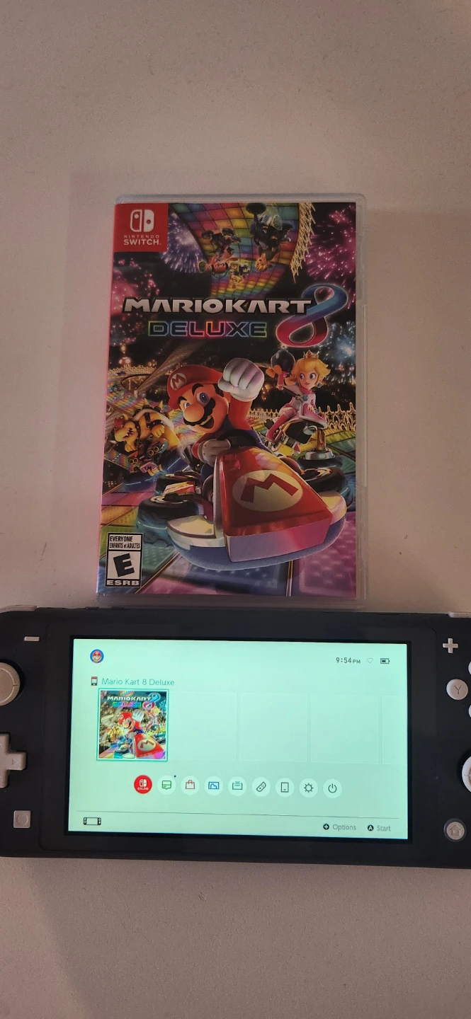 Mario Kart 8 Deluxe Game for Nintendo Switch