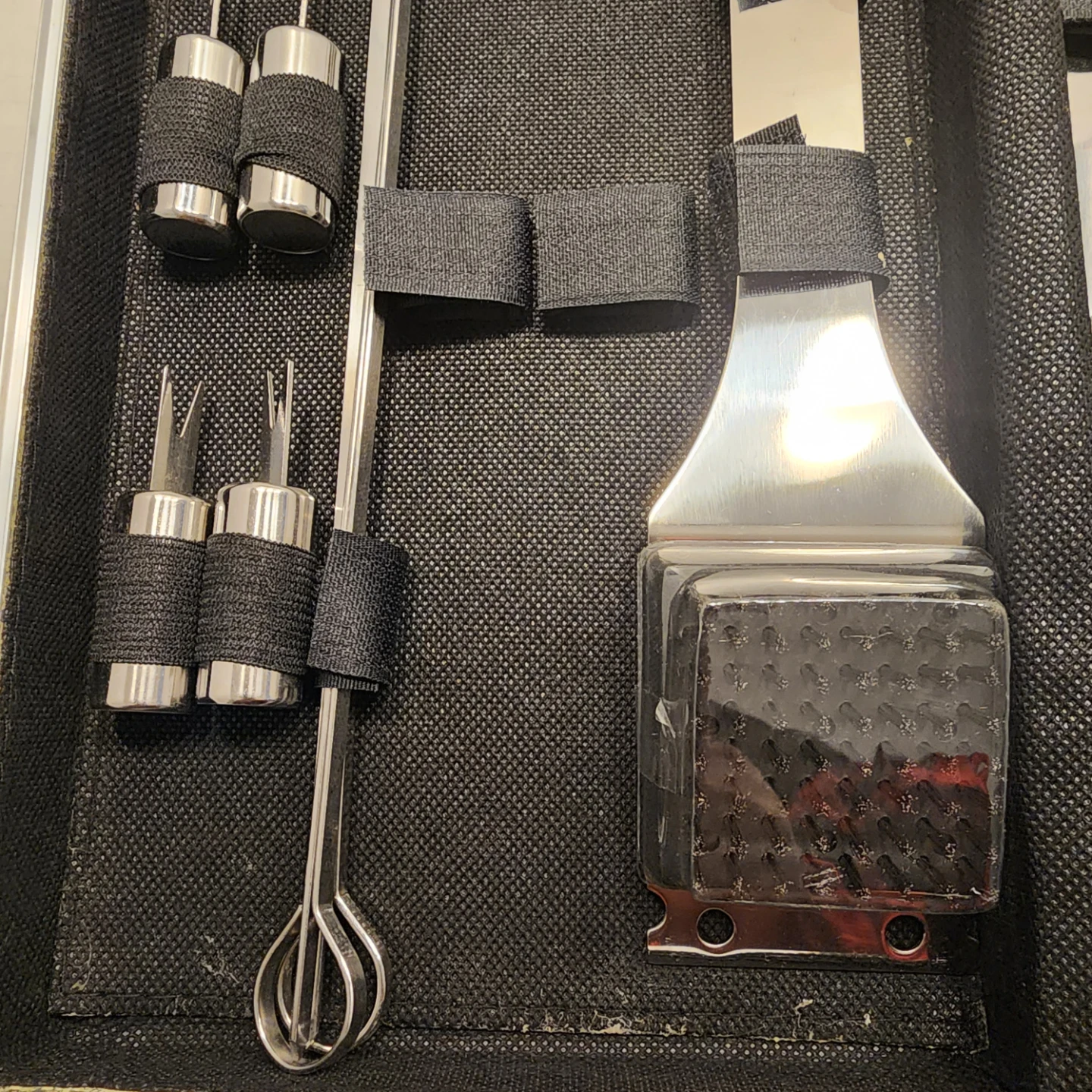 Stainless steel barbecue tool set in an aluminum storage case - photo 3