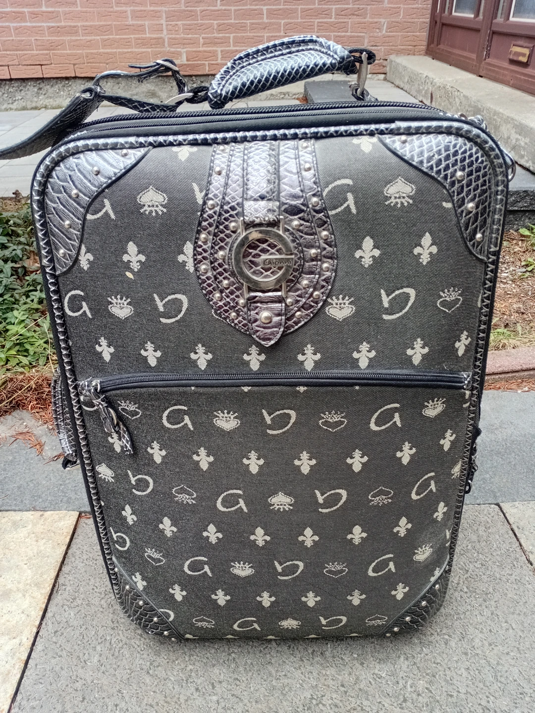Guess Logo Print Rolling Suitcase