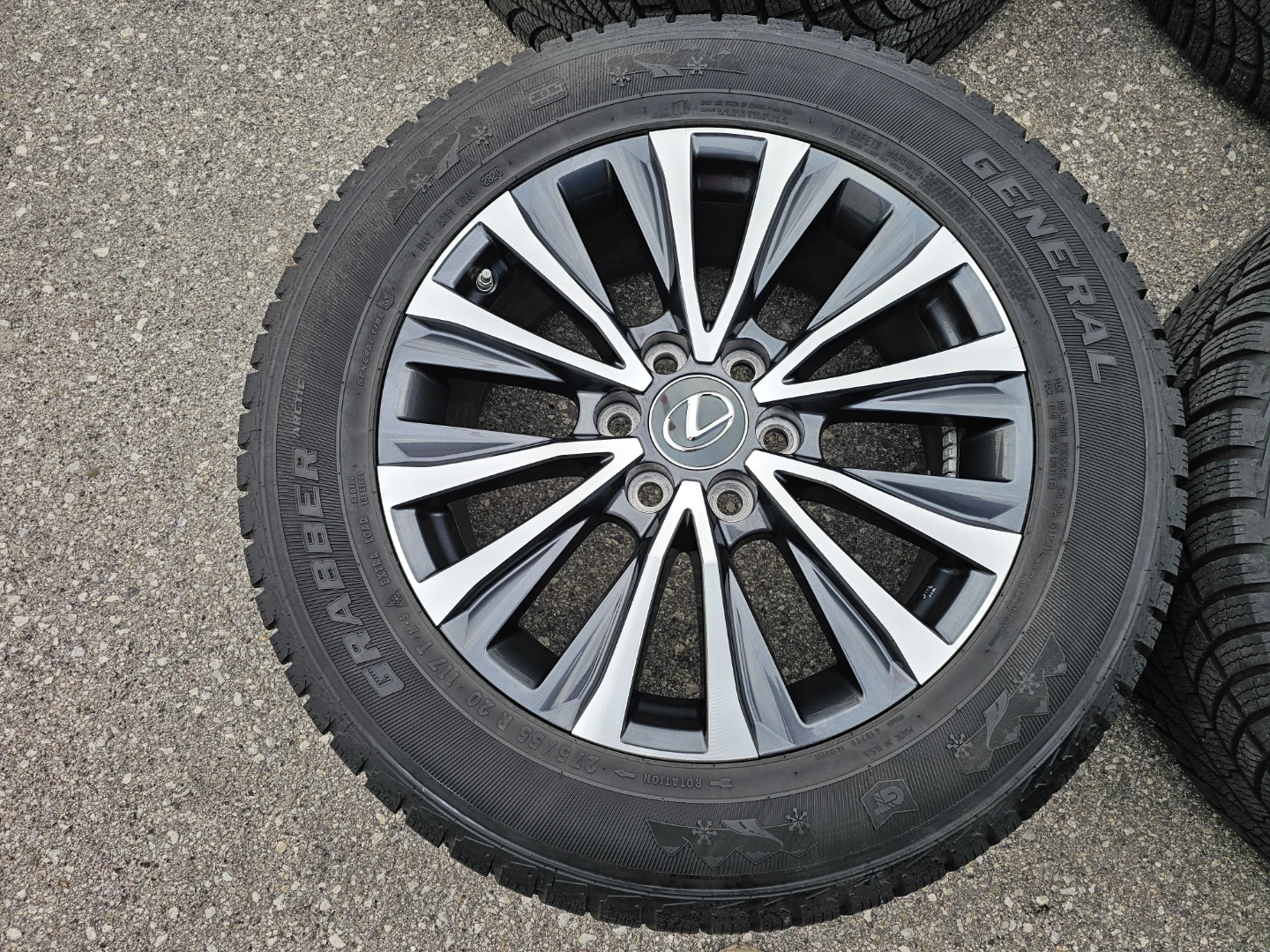 LEXUS LX 600 O.E.M RIMS AND WINTER TIRES 275/55 R20 - photo 3