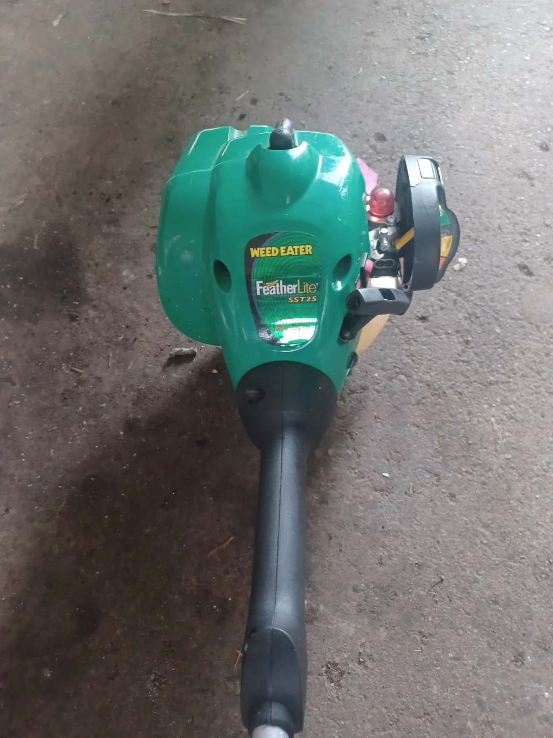 Weed Eater FeatherLite SST25 String Trimmer - photo 2