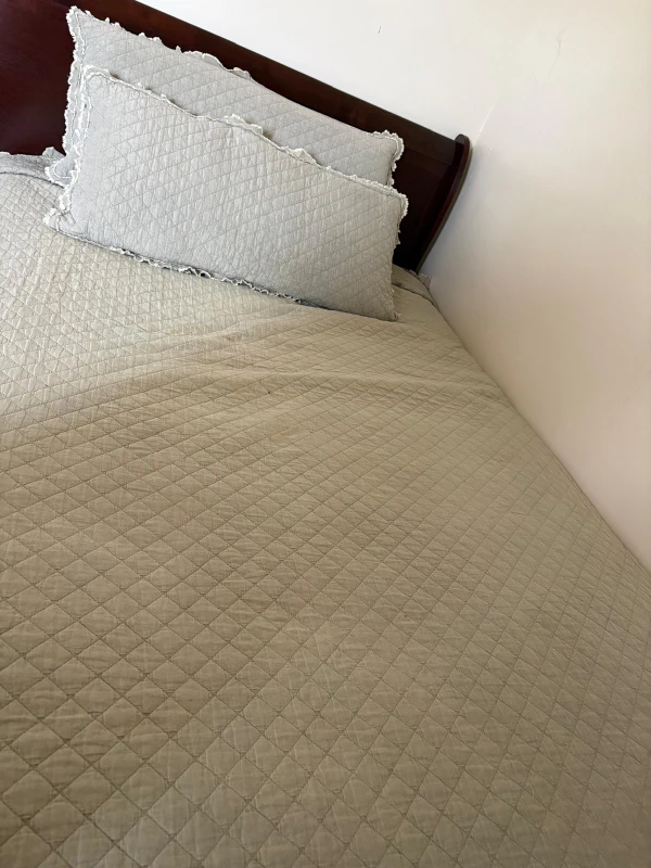 King sizeQuilted Bedding Set with Decorative Pillows - photo 2