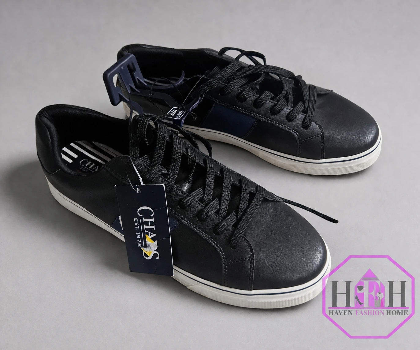 Chaps Men's Black Sneakers