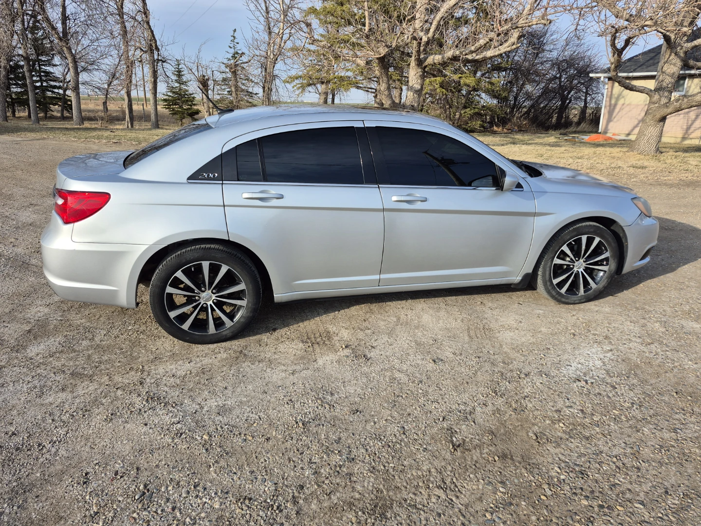 2012 Chrysler 200 - photo 2