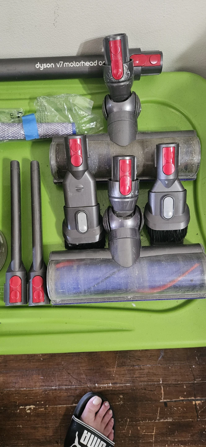 Dyson V7 Motorhead Origin - photo 5