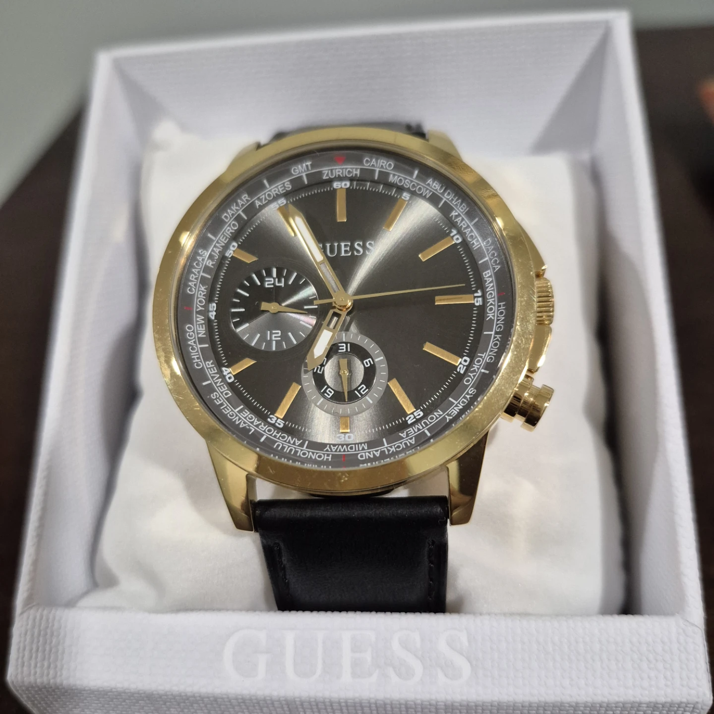 Guess Watch Gold Tone Black Leather Strap - photo 2