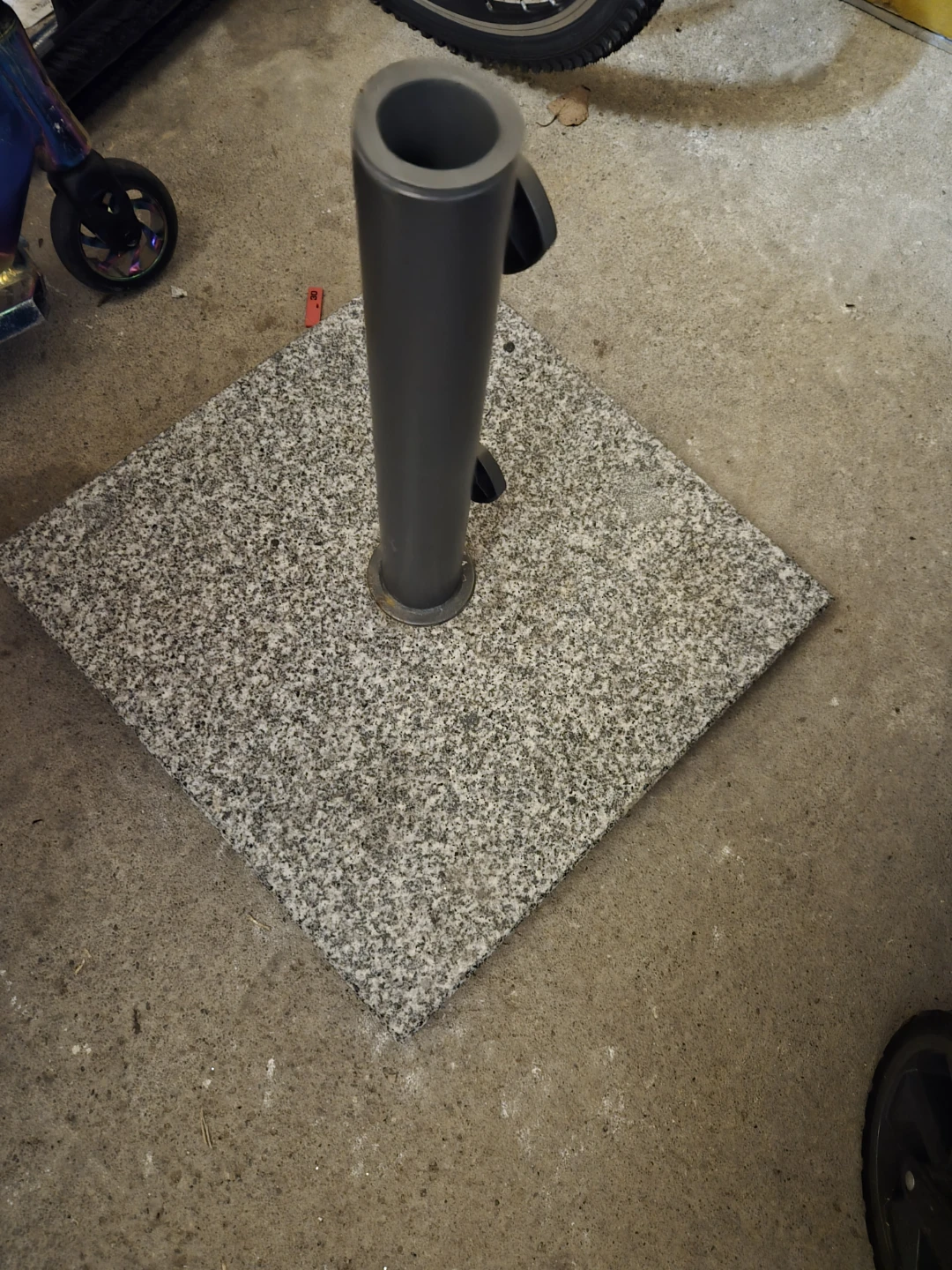 Granite Umbrella Base with wheels - photo 3