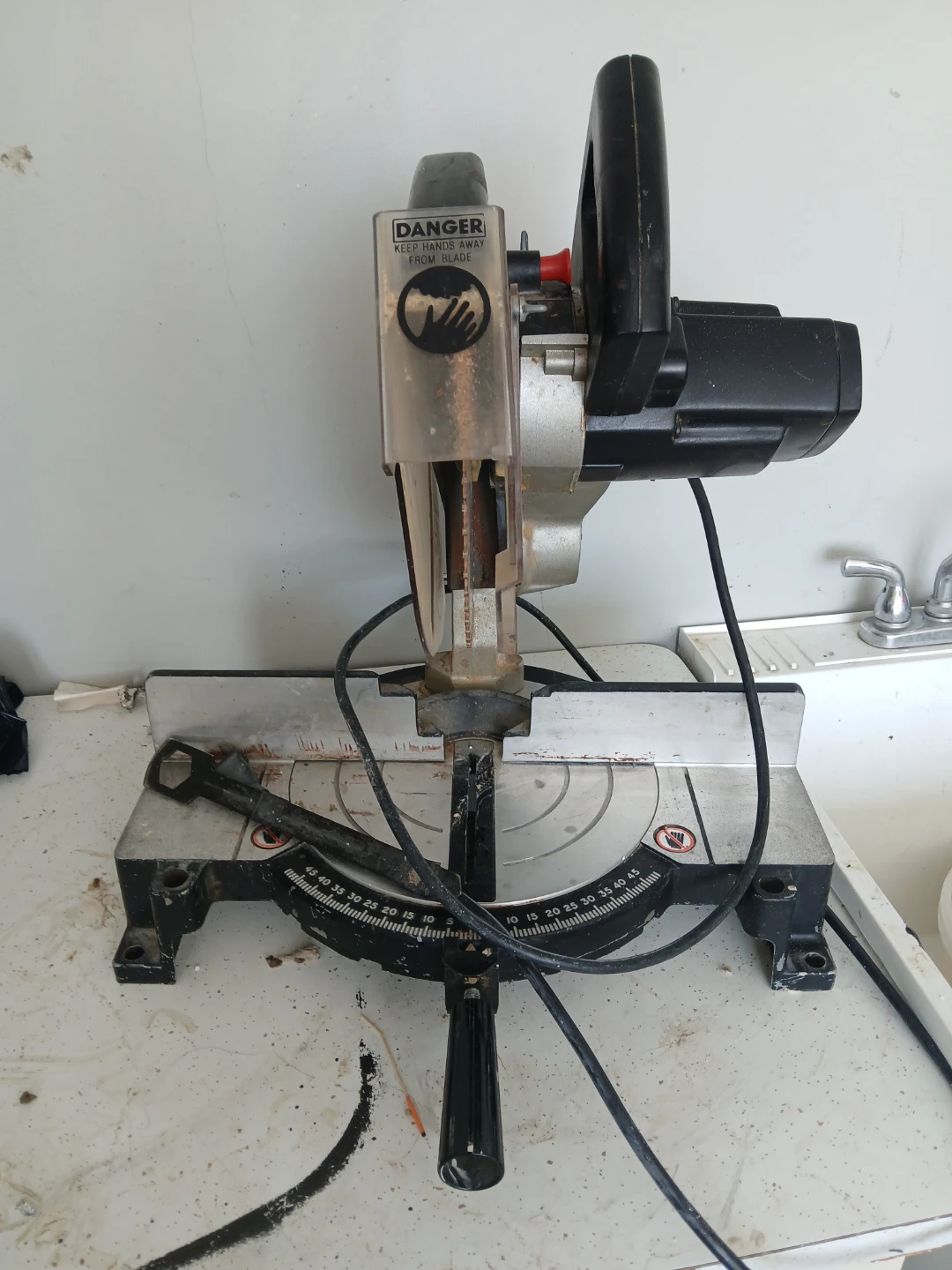 Black & Decker Professional Miter Saw - photo 3