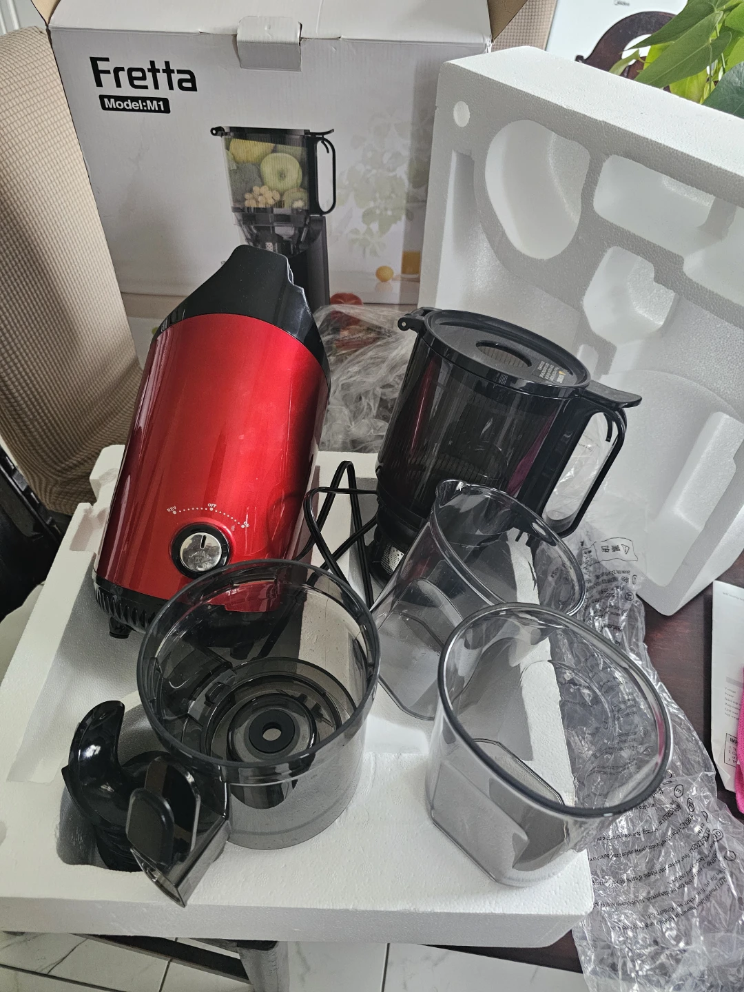 Fretta Model M1 Cold Press Juicer - photo 4