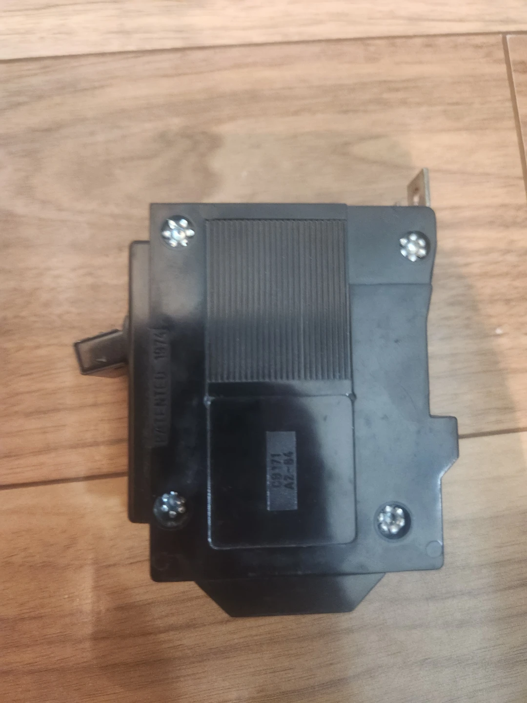 COMMANDER CB2020 Circuit Breaker - photo 2