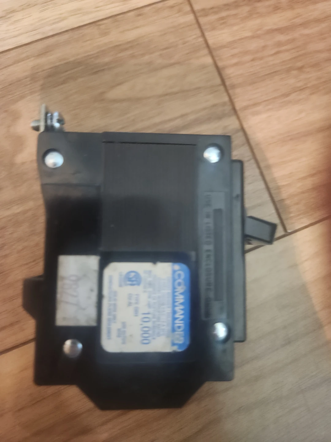 COMMANDER CB2020 Circuit Breaker - photo 3