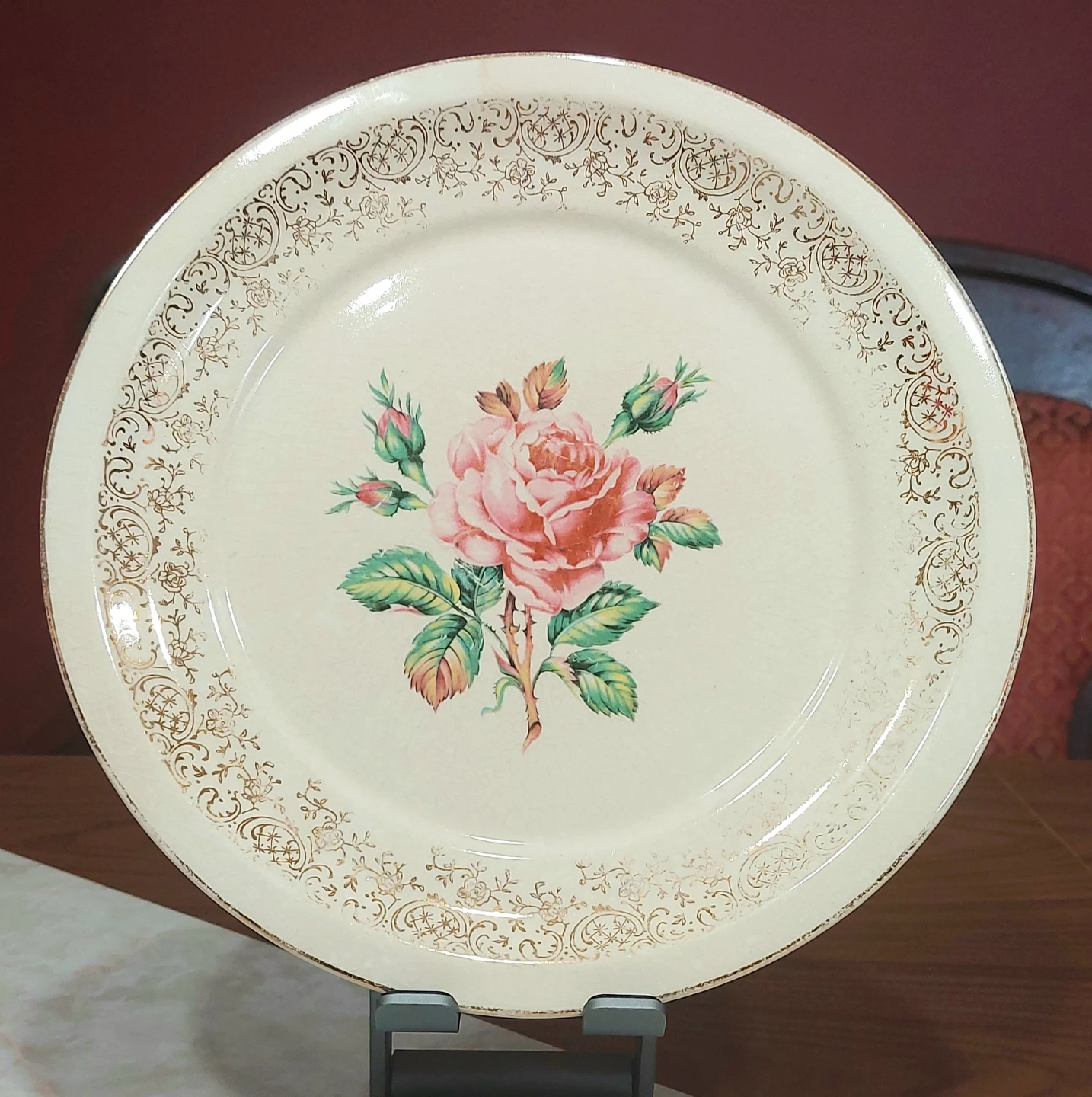 trade or $3 — rose pattern vintage plates - photo 2