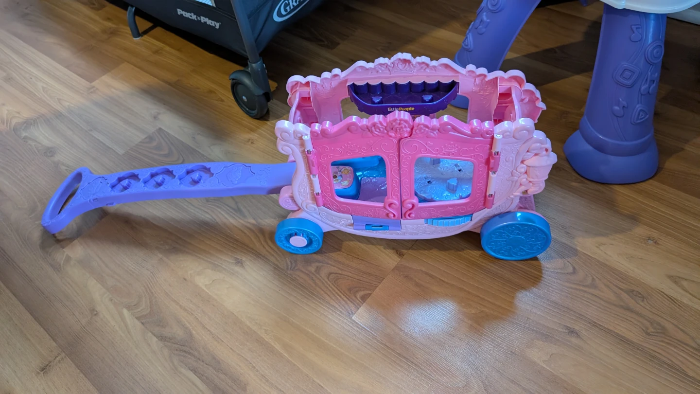 Fisher-Price Little People Princess Carriage Toy - photo 2
