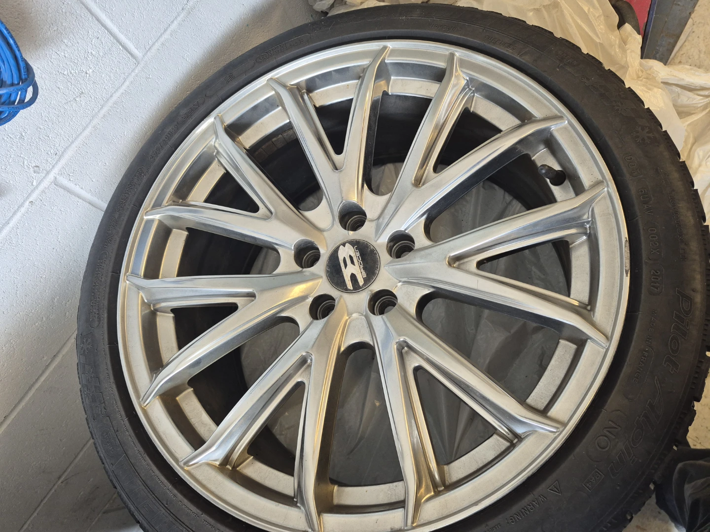 235/40/19,  MICHELIN Pilot Alpin PA4 - photo 2