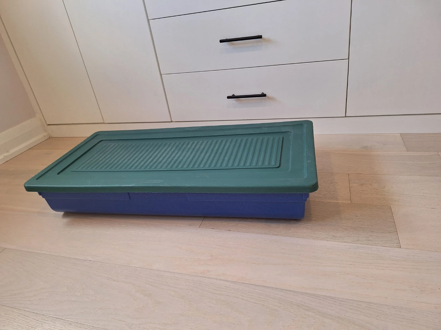 RUBBERMAID Blue - Green Underbed Storage Bin