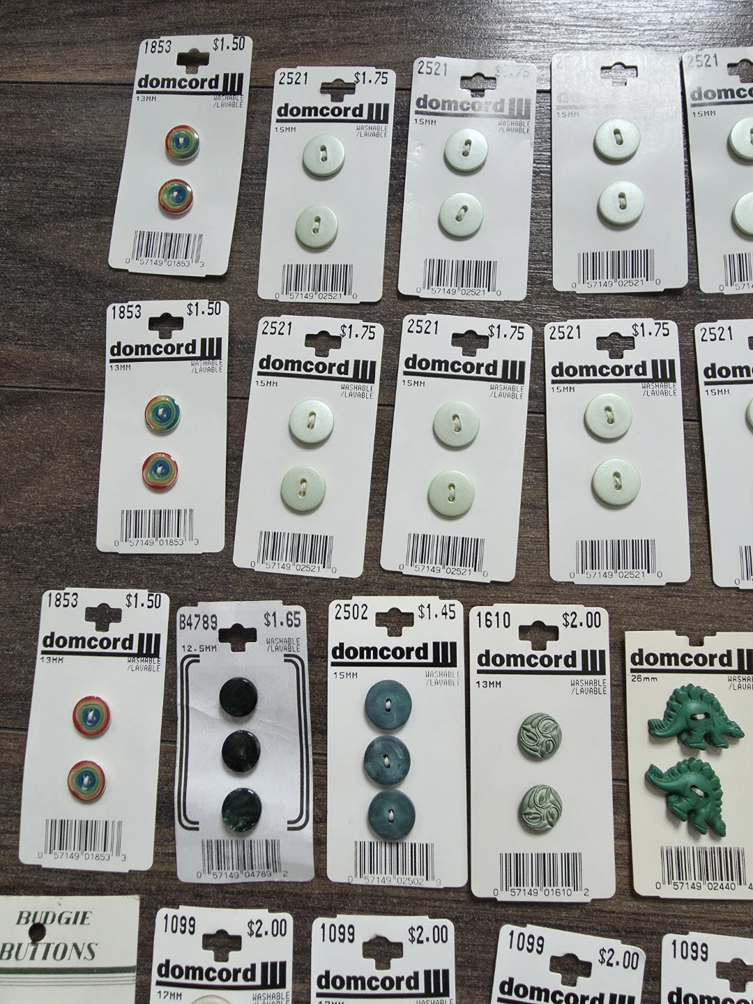 Buttons - photo 2