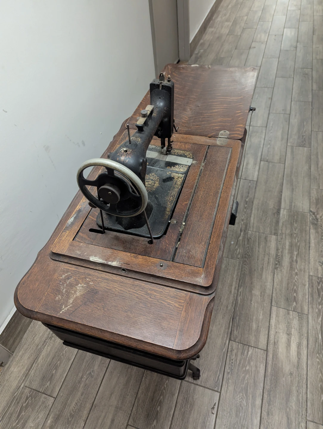 New Williams antique sewing machine - photo 4