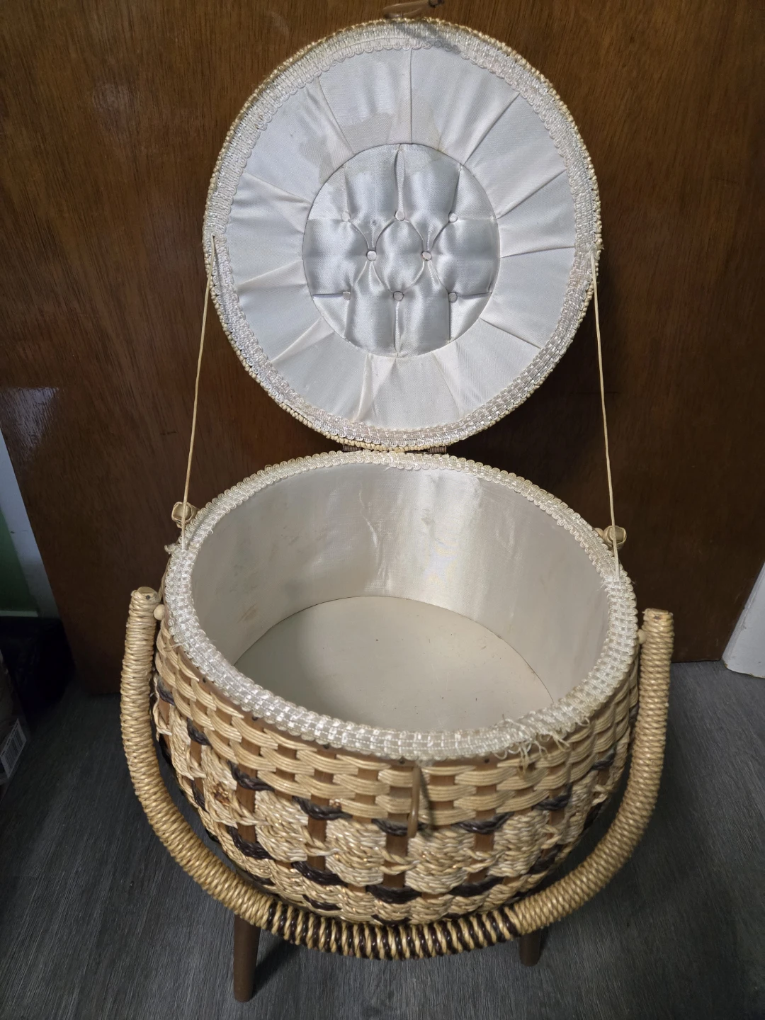 Vintage Woven Bamboo Sewing Basket - photo 4