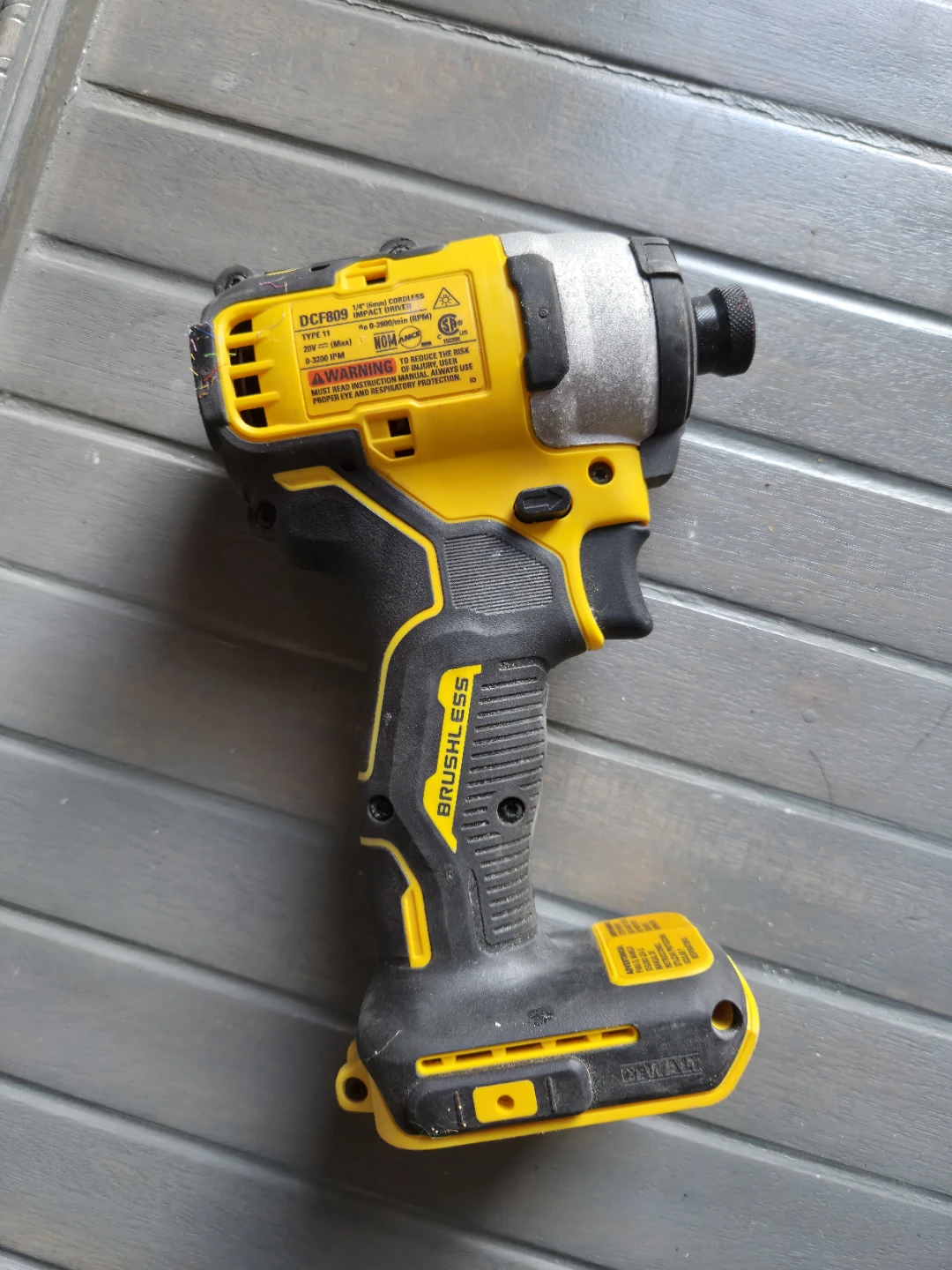 DeWalt DCF809 20V MAX Brushless Impact Driver - photo 2