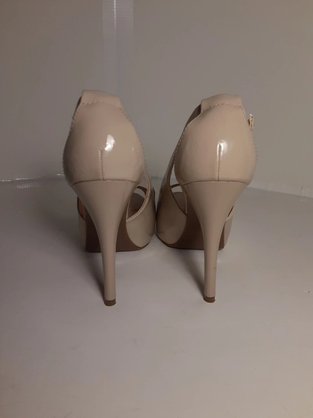 Guess - Women's Peep Toe Heels | S: 8 - photo 4
