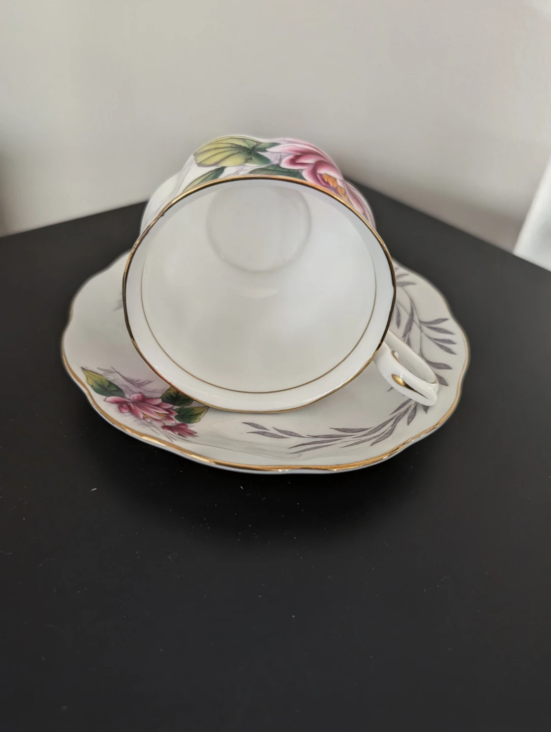 Royal Albert Bone China Teacup and Saucer - Water Lily - photo 2