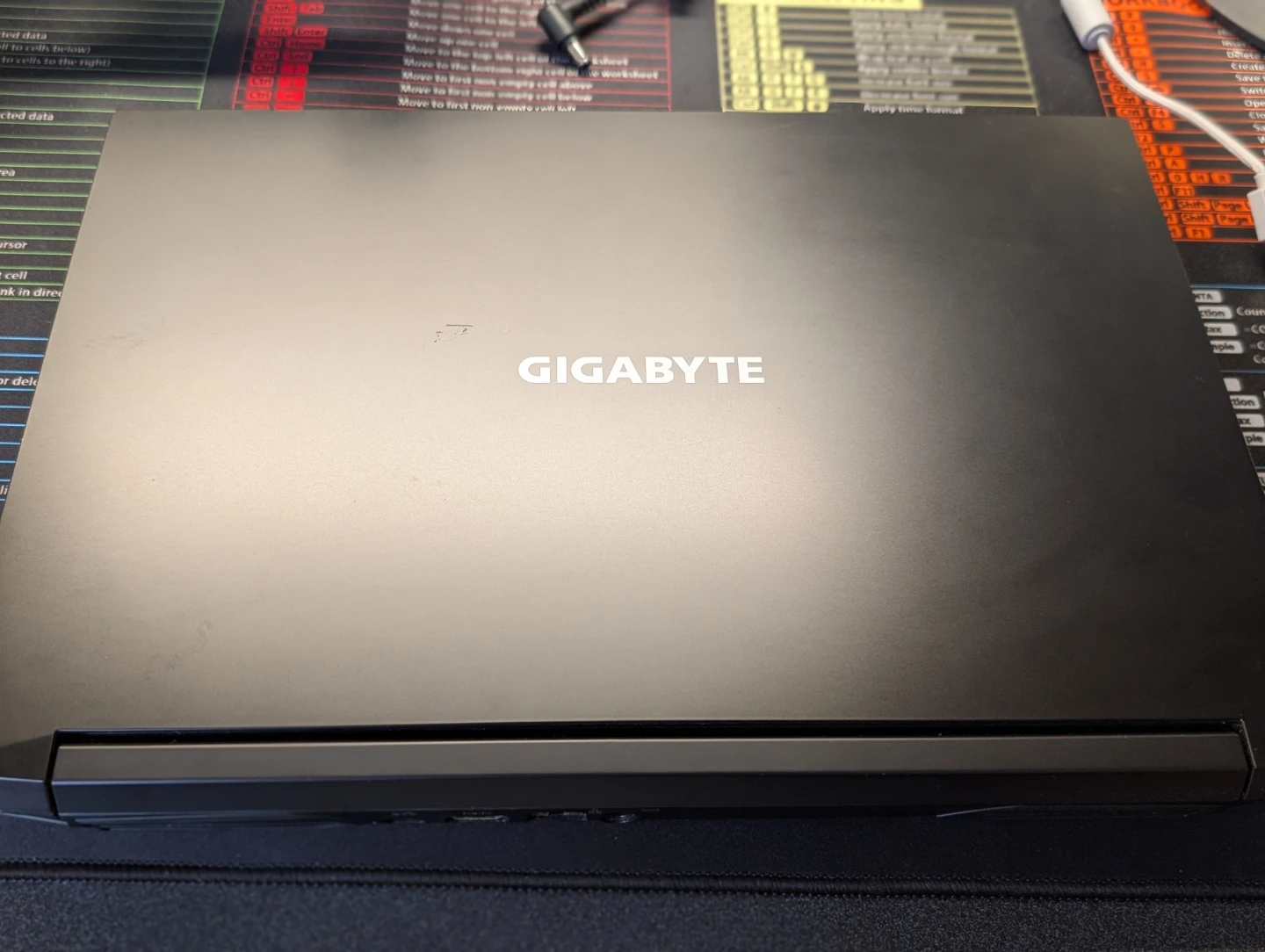 GIGABYTE Laptop - photo 2