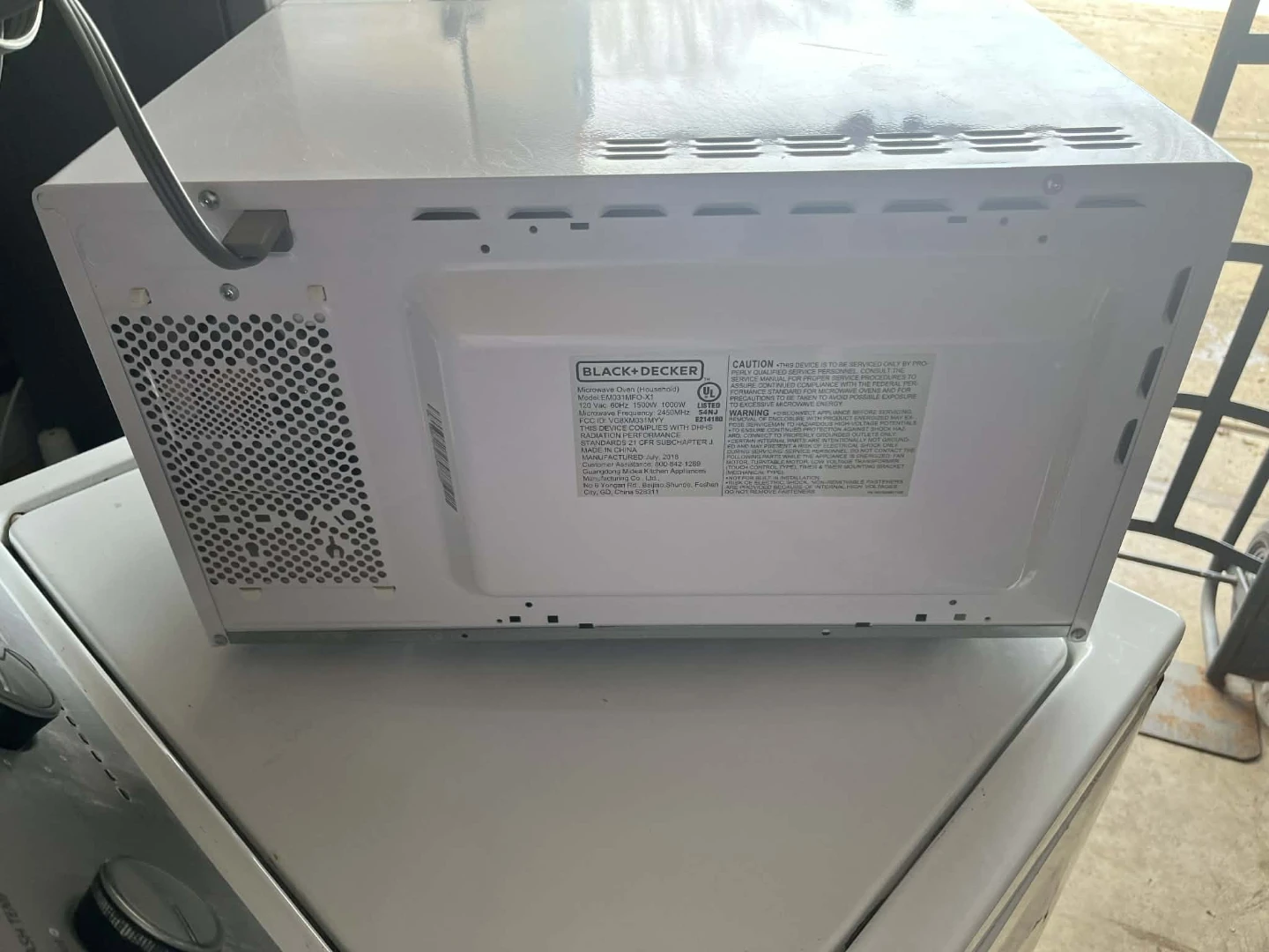 BLACK+DECKER Microwave Oven - photo 3