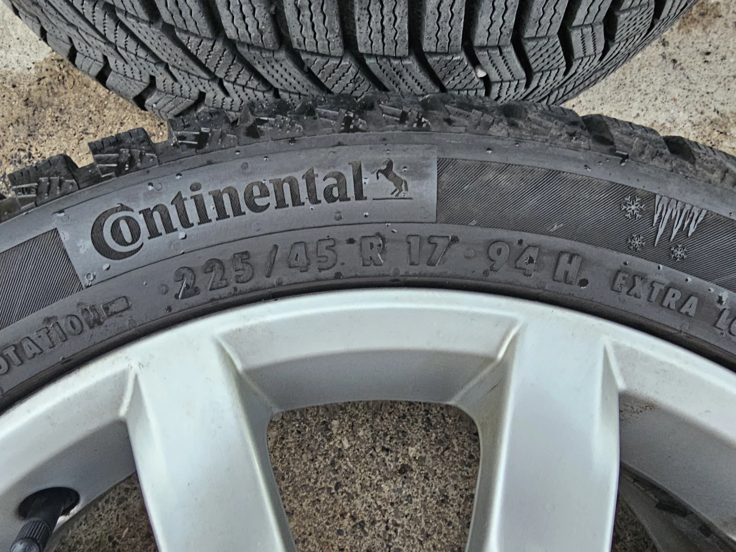 VOLKSWAGEN GOLF (MK7) WINTER TIRES ON O.E.M RIMS 225/45 R17 - photo 5