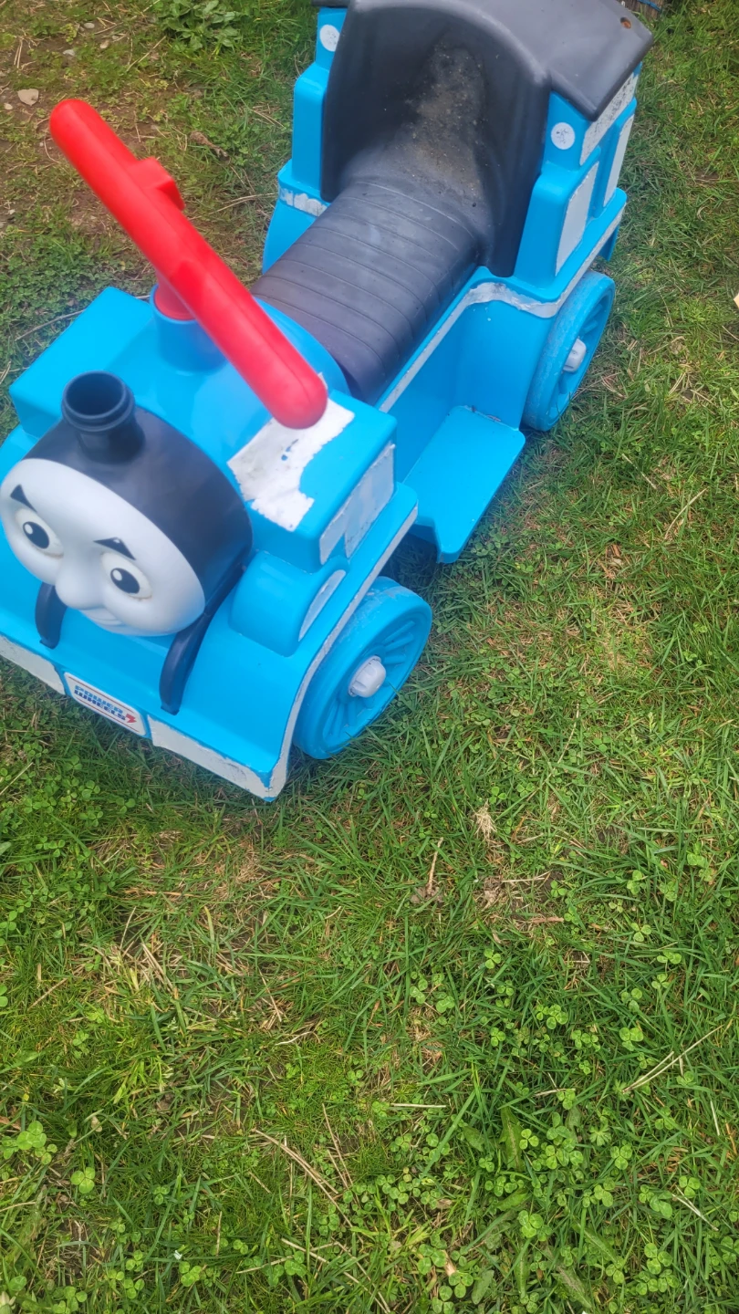 🌱Thomas the Tank Engine Ride-On Toy - photo 2