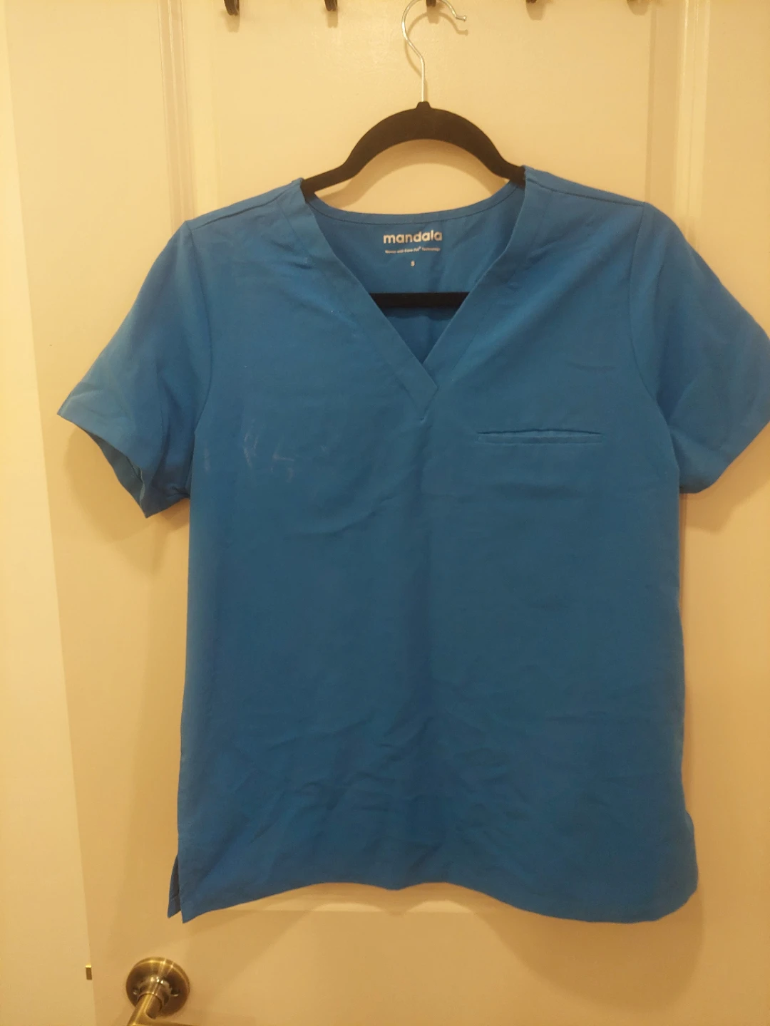 Mandala royal scrub top