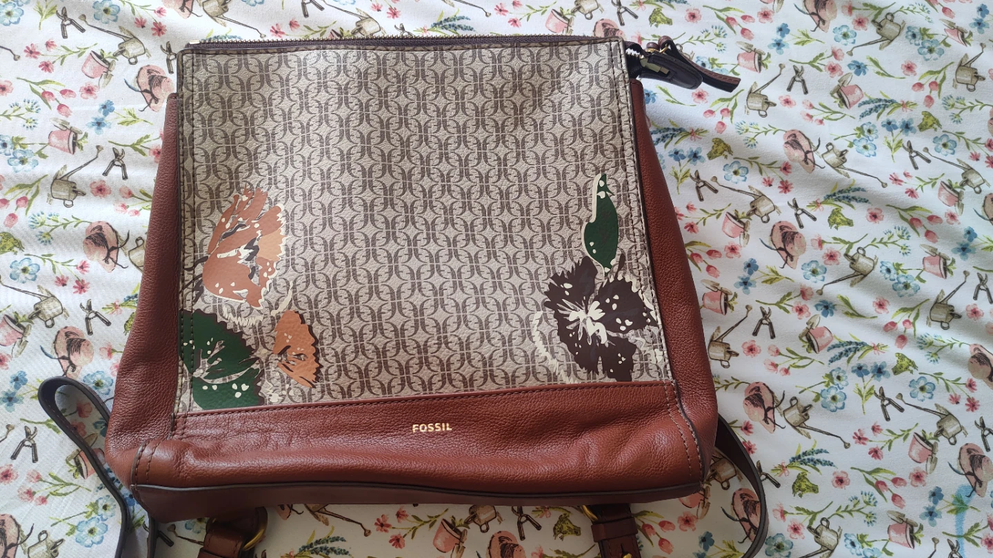 Fossil crossbody bag with floral accents
