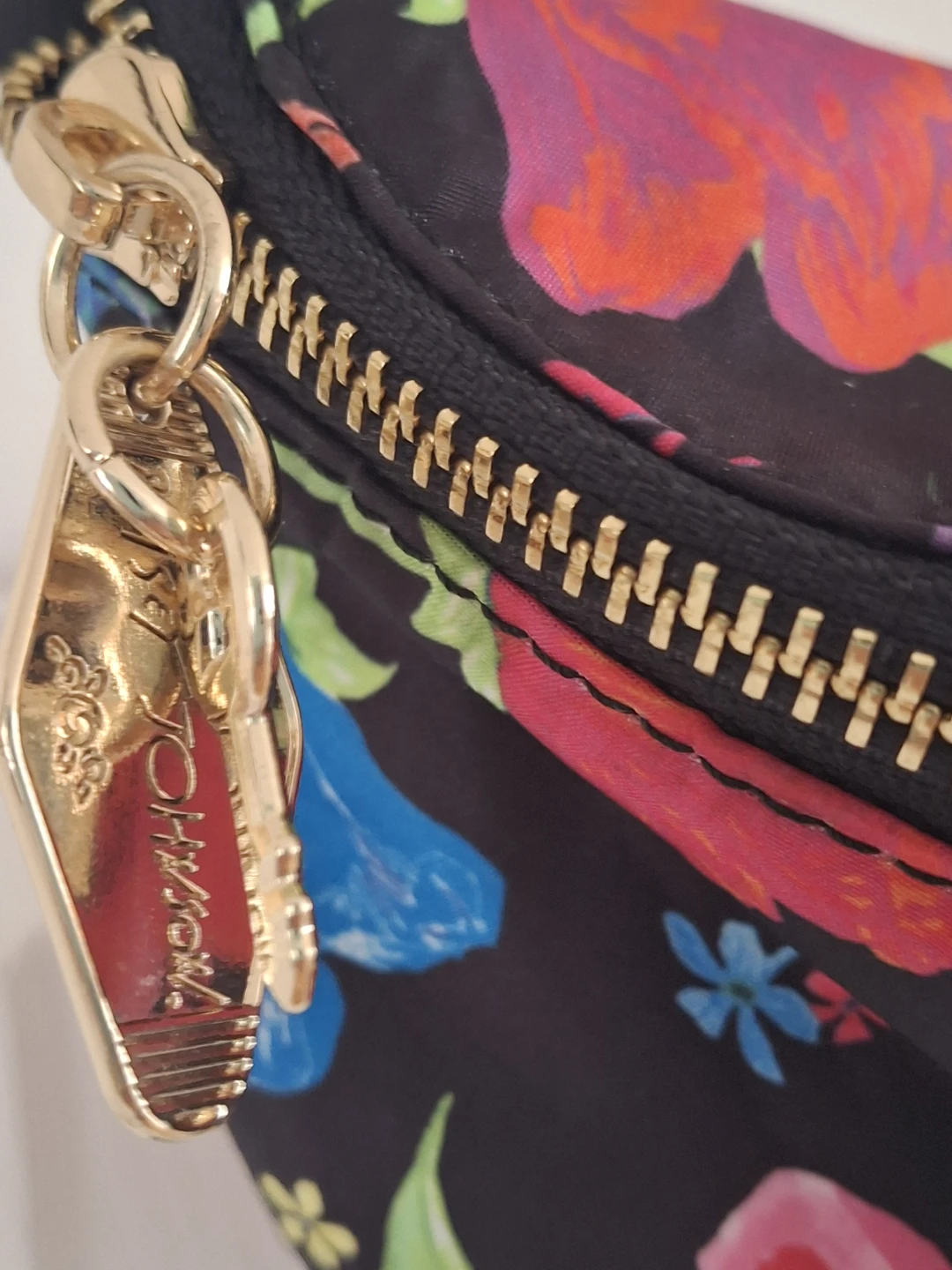 Betsey Johnson Floral Fanny Pack - photo 4