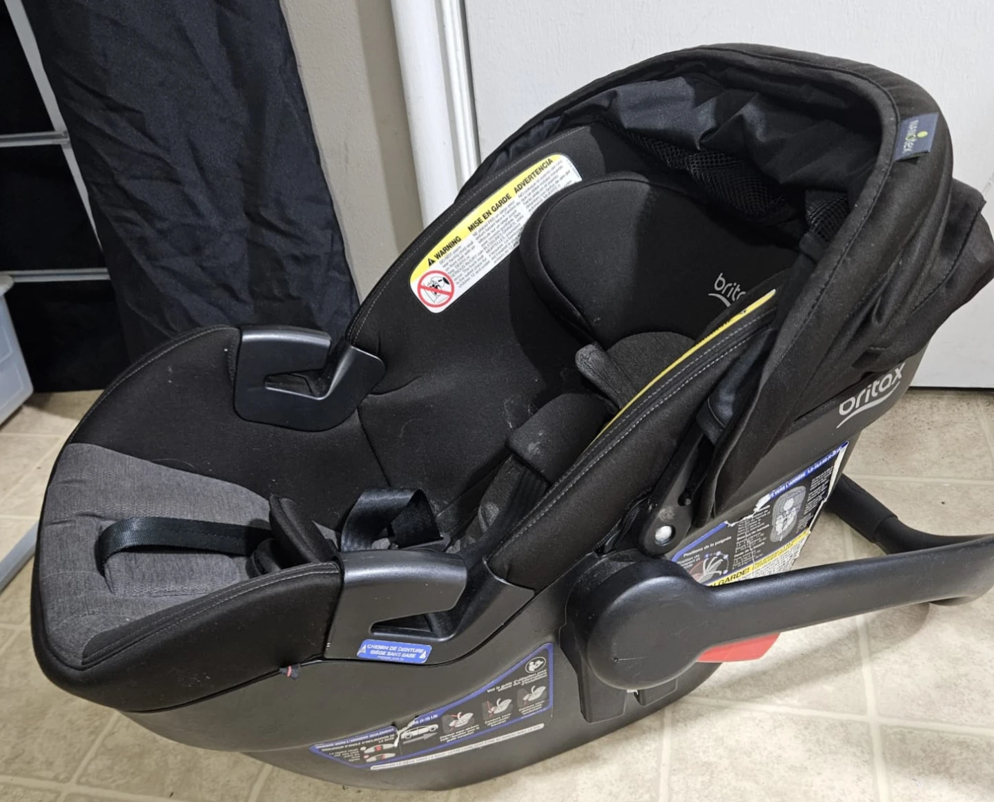 Britax Infant Car Seat with Base - photo 3