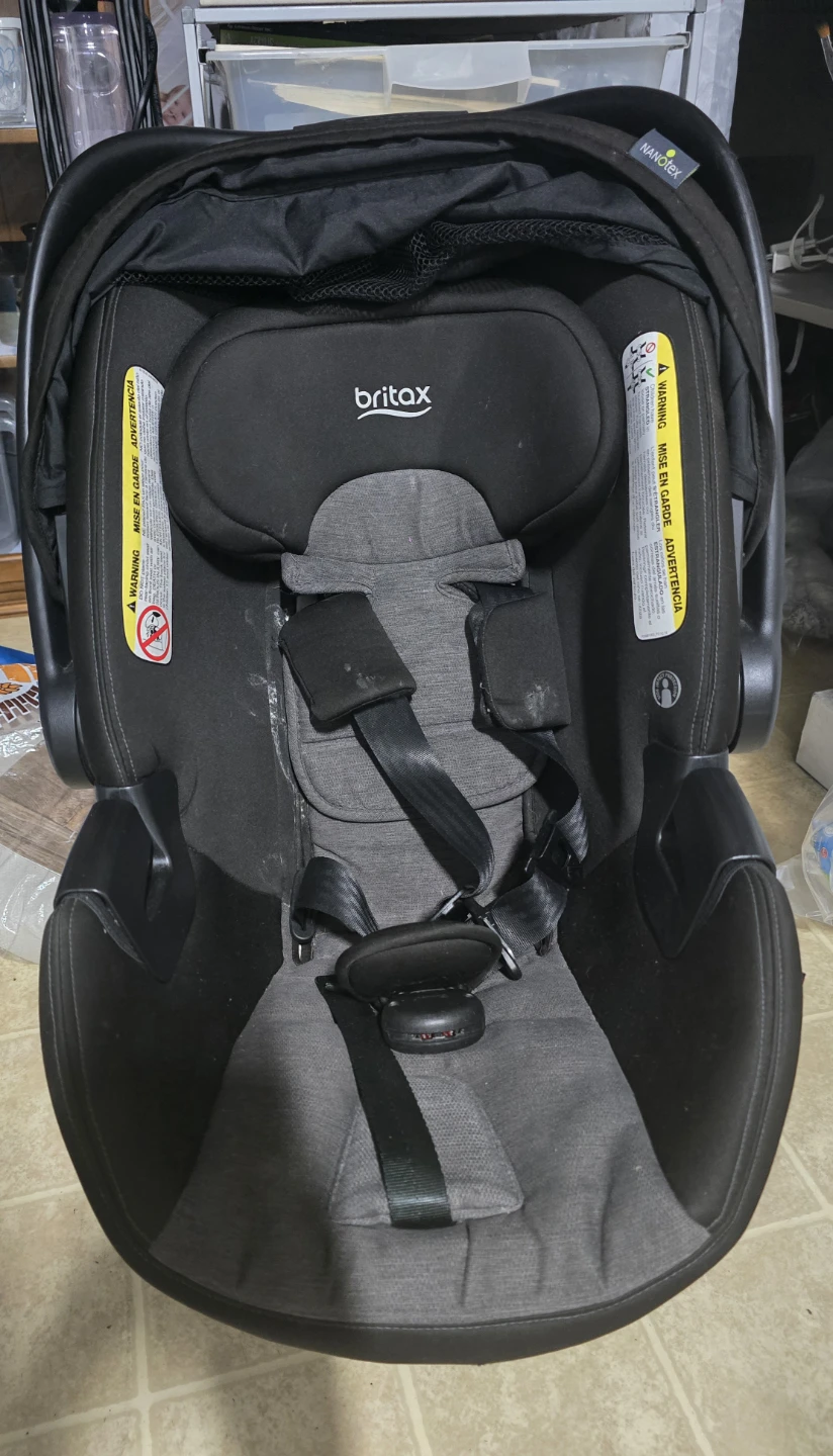 Britax Infant Car Seat with Base - photo 5
